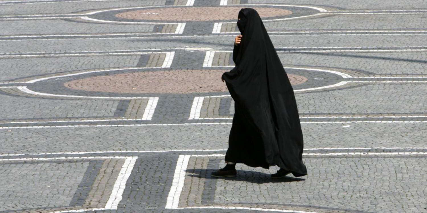 Ερευνα: Το 58% των Ελλήνων δεν θέλει μουσουλμάνους μετανάστες