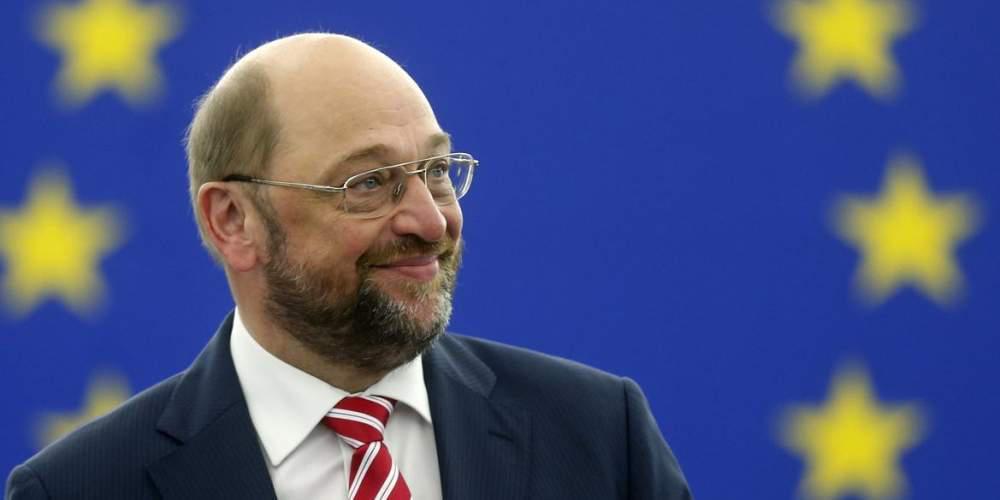Σουλτς: Ρωτήστε τη Μέρκελ εάν θα ήθελε να συνεργαστεί μαζί μου ως δεύτερο κόμμα