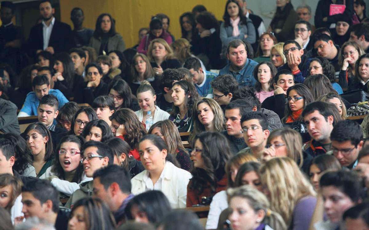 Υποψήφιοι κομμωτικής με πρόσβαση στην… Ιατρική