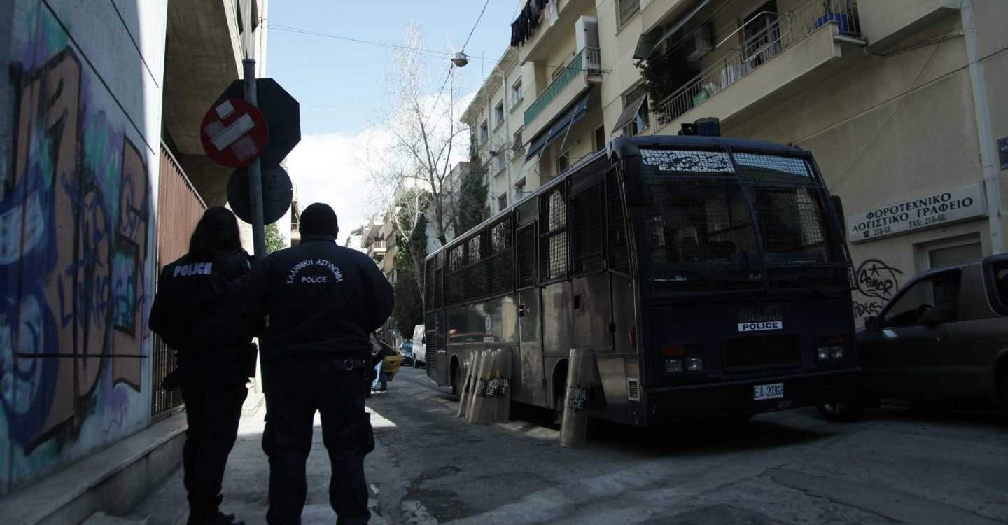 Με αστυνομική επιχείρηση εκκενώθηκαν καταλήψεις για μετανάστες – Πως θα χρησιμοποιηθούν τα κτί