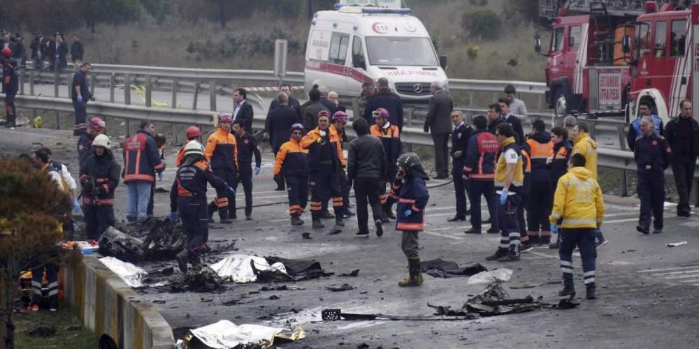 Επτά οι νεκροί από την πτώση ελικοπτέρου στην Κωνσταντινούπολη [εικόνες & βίντεο]