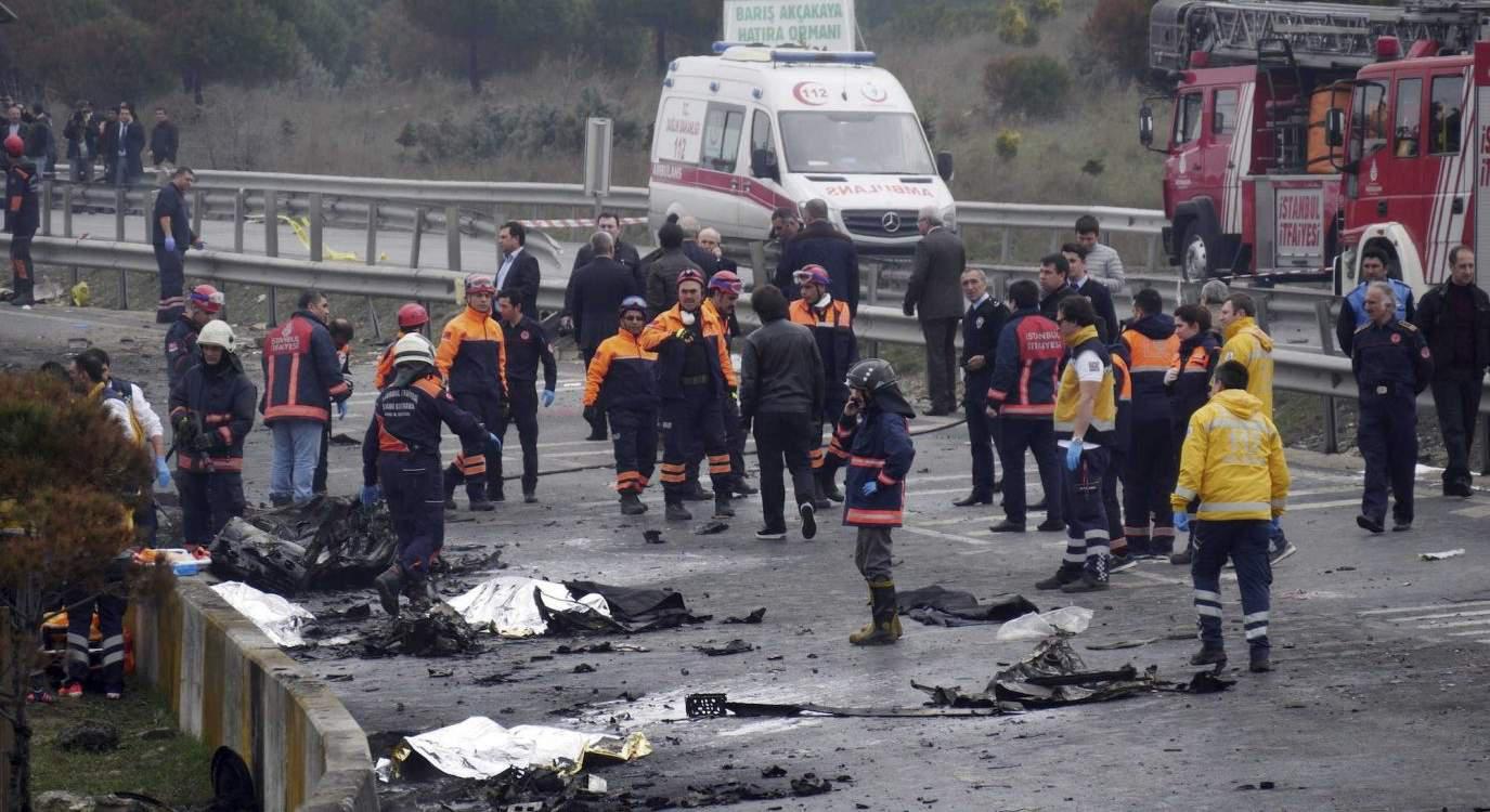 Επτά οι νεκροί από την πτώση ελικοπτέρου στην Κωνσταντινούπολη [εικόνες & βίντεο]