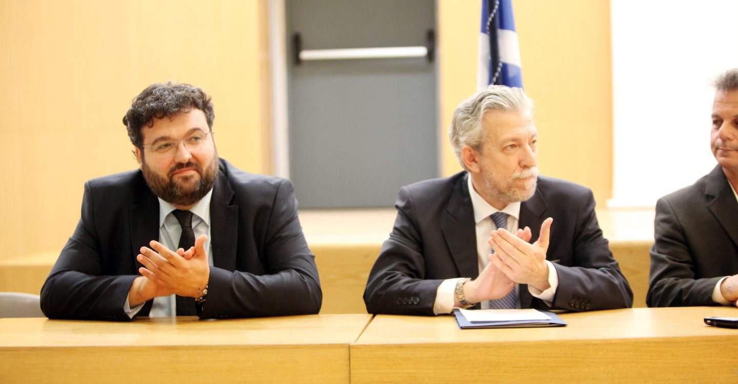 Αποκλειστικό: Στα… μαχαίρια Κοντονής-Βασιλειάδης για την κάρτα φιλάθλου