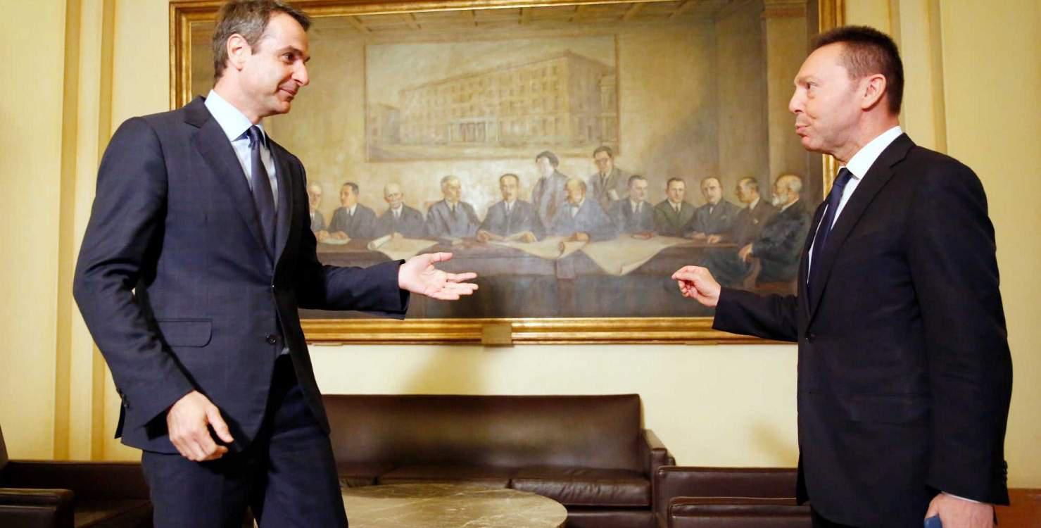 Τι συζήτησαν Στουρνάρας-Μητσοτάκης για τράπεζες, αξιολόγηση και οικονομία