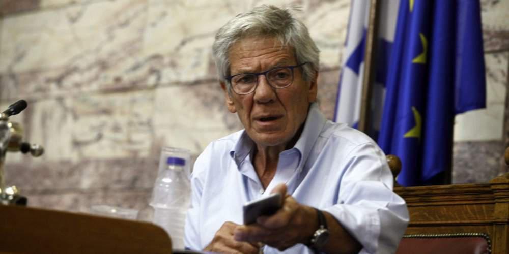 «Σκοταδισμός» για τους βουλευτές του ΣΥΡΙΖΑ: Πολιτικές κόντρες για το Άγιο Φως