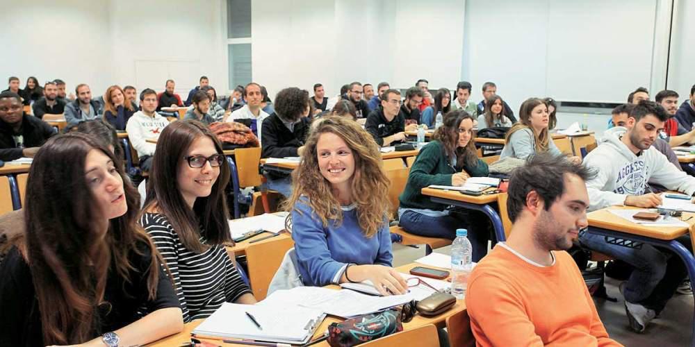 Youth Pass: Πότε «ανοίγουν» οι αιτήσεις – Τα ποσά και οι δικαιούχοι του προγράμματος