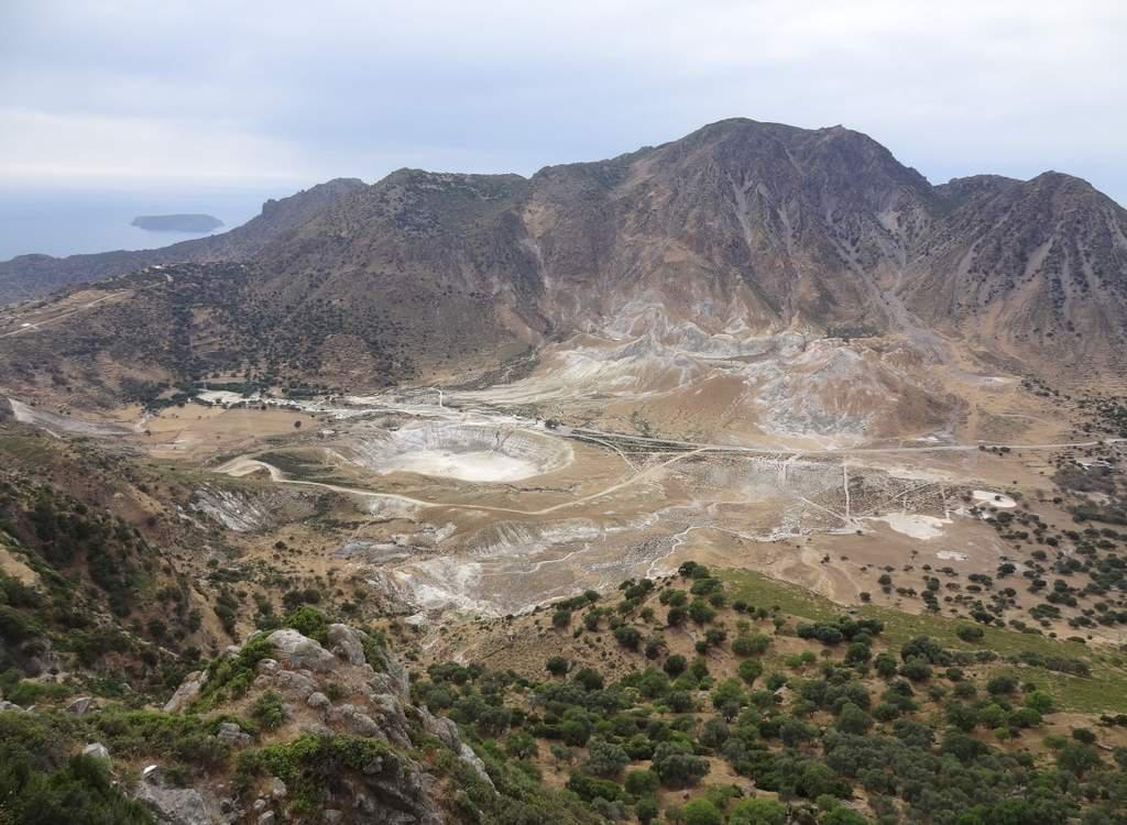 ΕΚΠΑ και Δήμος Νισύρου ενισχύουν την παρακολούθηση του ηφαιστείου με νέο σταθμό