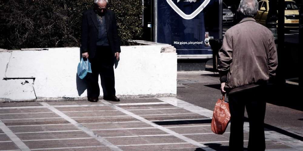Λένε ξεδιάντροπα ψέματα στους συνταξιούχους