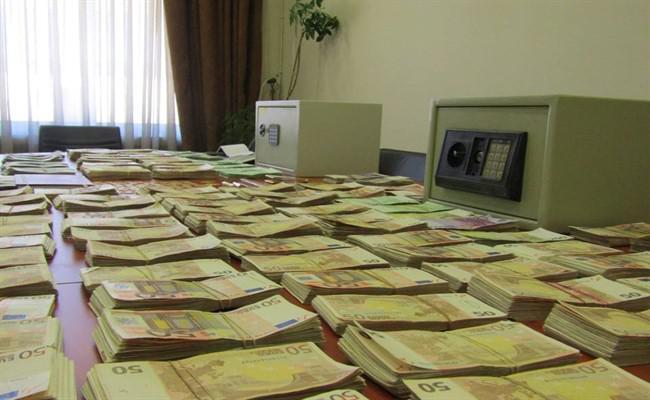 Εξαρθρώθηκε μεγάλο κύκλωμα τοκογλυφίας με χιλιάδες ευρώ, λίρες και ράβδους χρυσού - Πώς δρούσε;