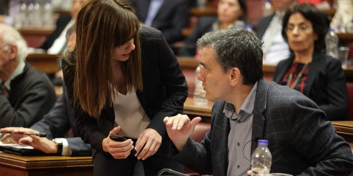 «Λερναία Ύδρα» τα μέτρα σε ασφαλιστικό και εργασιακά