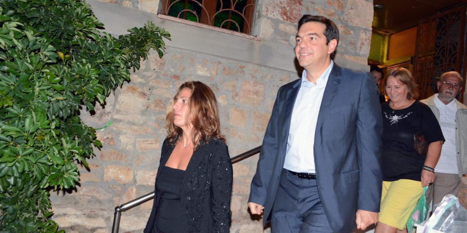 Αποκάλυψη για την «παρέα της Νάξου»: Η κοινή απόσπαση Περιστέρας και της συζύγου του Πρωτονοτάριου