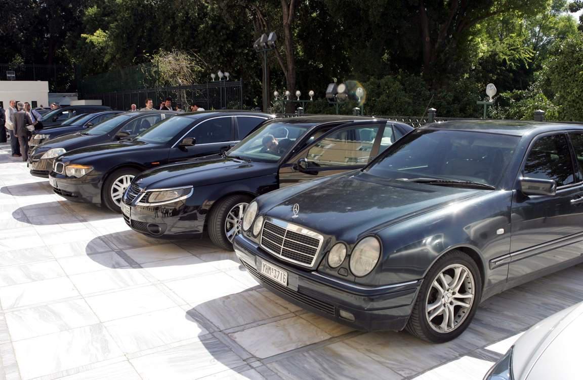 Έξτρα φόρος σε μισθωτούς με εταιρικά αυτοκίνητα και… «ασυλία» στα βουλευτικά ΙΧ