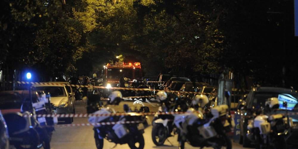 Έκρηξη βόμβας έξω από τράπεζα στο κέντρο της Αθήνας