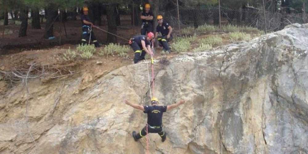 Επιχείρηση διάσωσης τουρίστριας στο φαράγγι της Αράδαινας