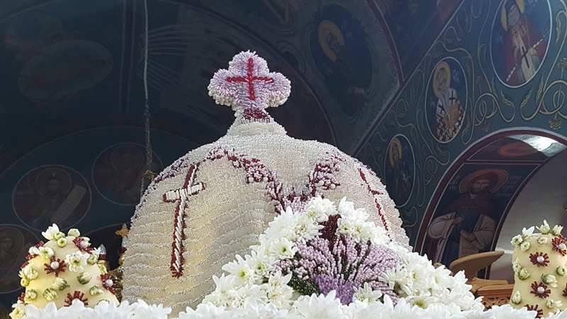 Μεγάλη Παρασκευή: Τι ώρα γίνεται η περιφορά του Επιταφίου