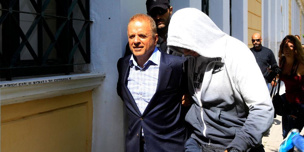 Εισαγγελέας: Απαλλαγή Λιακουνάκου και άλλων 16 κατηγορουμένων για τα εξοπλιστικά