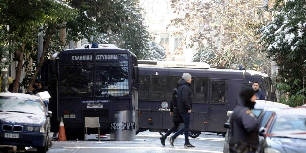 Ένταση στο Πανεπιστήμιο Μακεδονίας μεταξύ ΜΑΤ και φοιτητών [βίντεο]