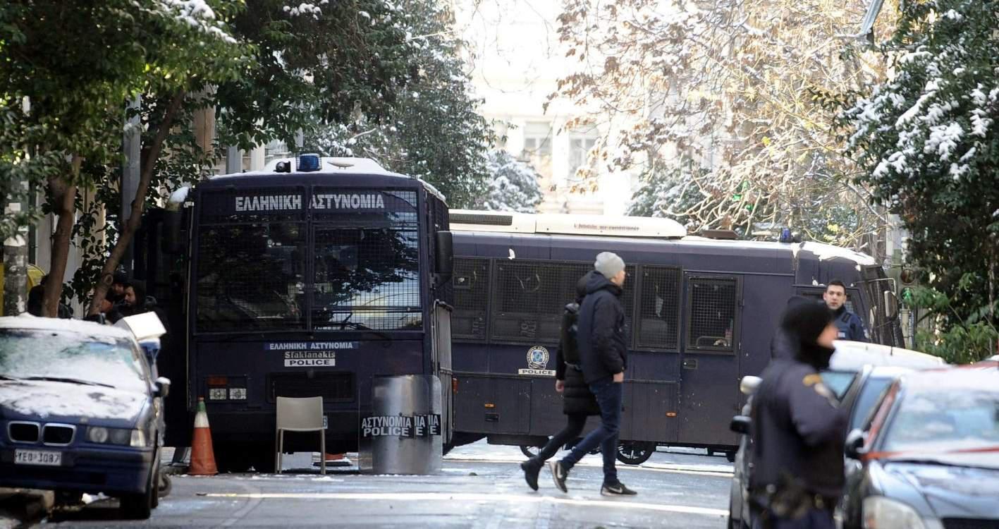Ένταση στο Πανεπιστήμιο Μακεδονίας μεταξύ ΜΑΤ και φοιτητών [βίντεο]