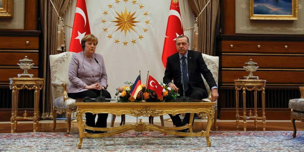 Σφοδρή επίθεση Μέρκελ στην Τουρκία για την Αφρίν