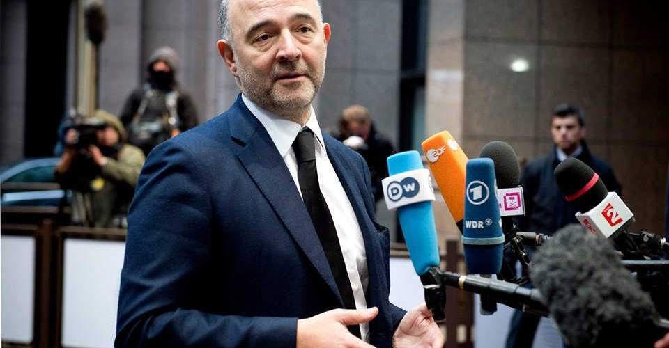 Μοσκοβισί: Αν αξίζουν σε κάποιον συγχαρητήρια, είναι στον ελληνικό λαό