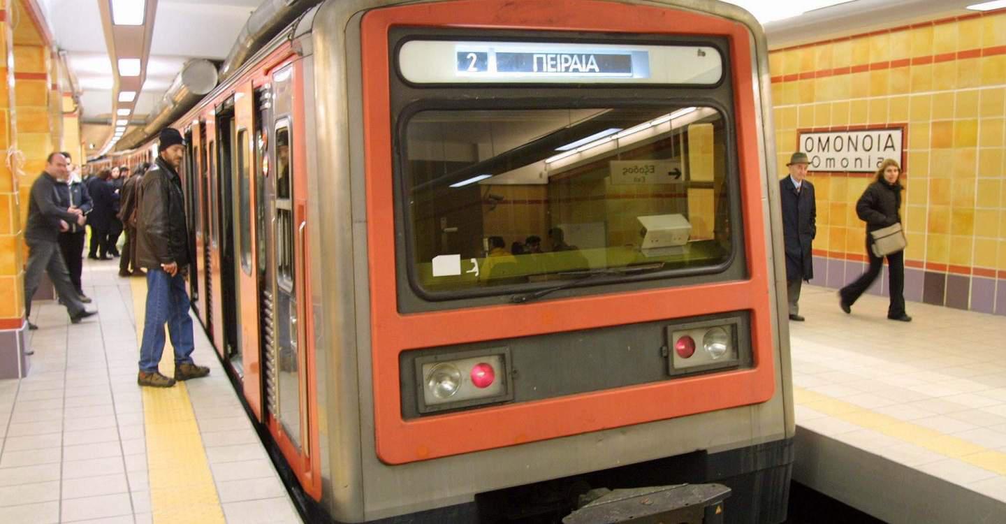 Άγνωστοι έσπασαν 7 ακυρωτικά μηχανήματα στον ΗΣΑΠ «Ομόνοια»