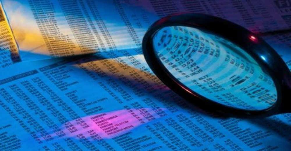 ΑΑΔΕ: «Φύλλο και φτερό» οι καταθέσεις, τα ασφαλιστήρια, τα έξοδα διαβίωσης και τα περιουσιακά στοιχεία εφοριακών και τελωνειακών