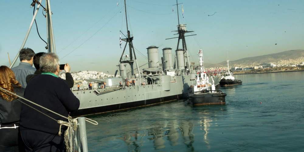 Αρχηγός ΓΕΝ για το θωρηκτό Αβέρωφ: Άνθρωποι έρχονται και φιλούν το κατάστρωμα