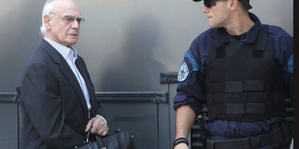 Η συγκίνηση Τσοχατζόπουλου και το «ευχαριστώ» στους δικηγόρους του