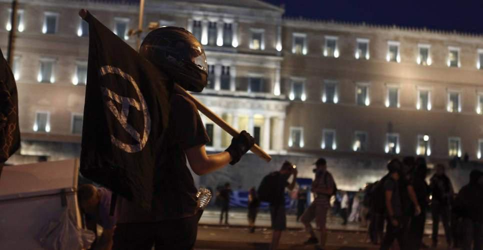 Αντιεξουσιαστές ανέλαβαν την επίθεση στο γραφείο του Μάξιμου Χαρακόπουλου