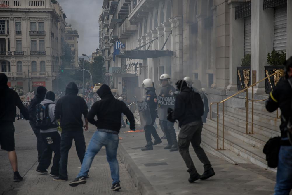 Τα σοβαρά…