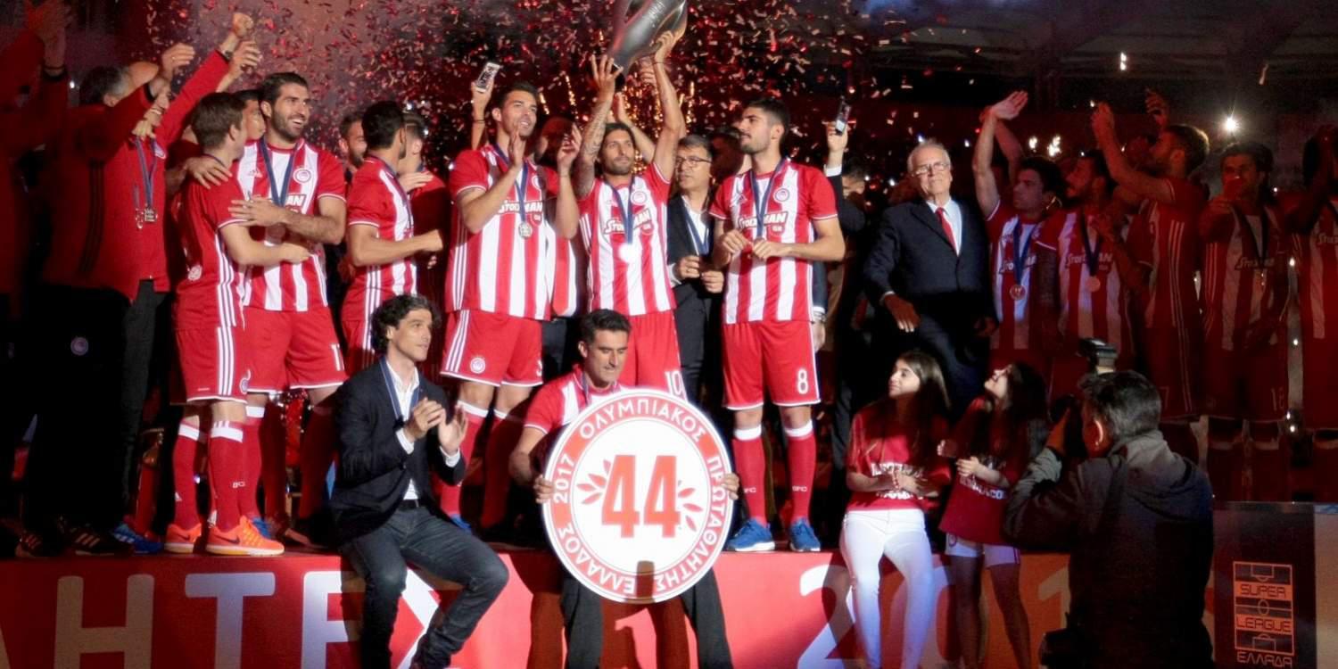 Φιέστα Ολυμπιακού και «βόμβες» Μαρινάκη [εικόνες]