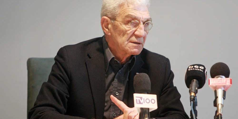 Ένταση με αντιεξουσιαστές, ΜΑΤ και ο Μπουτάρης στη… μέση στο δημαρχείο Θεσσαλονίκης [βίντεο]