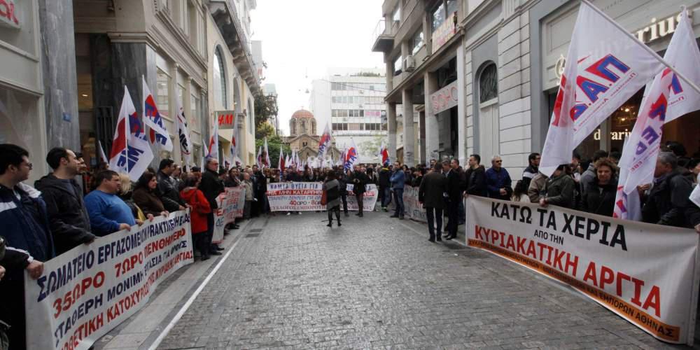 Αναβρασμός για το άνοιγμα των καταστημάτων τις Κυριακές – Τύμπανα πολέμου στο εμπόριο