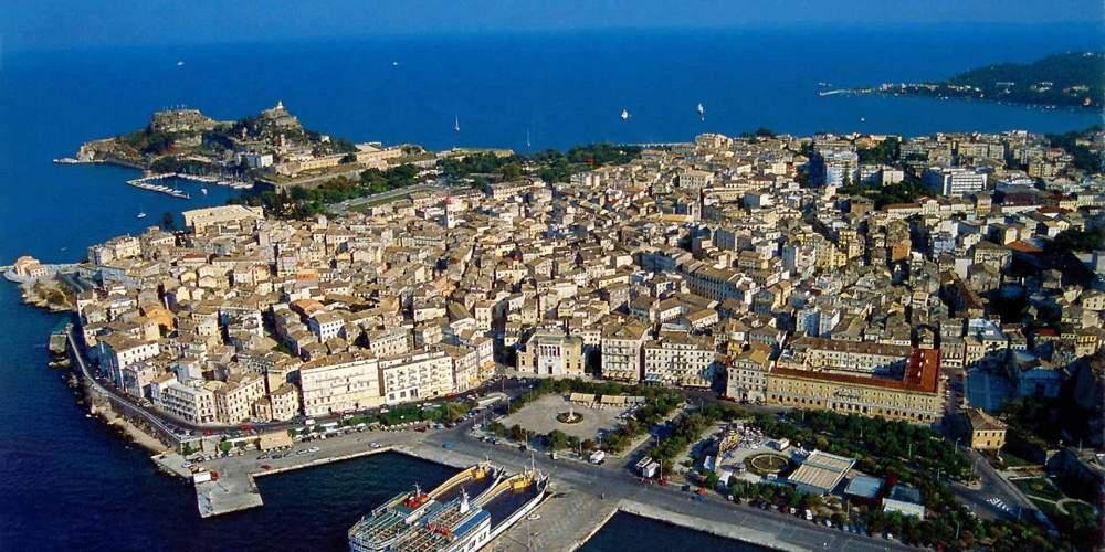 «Βουλιάζει» η Κέρκυρα από επισκέπτες κρουαζιέρας- 12.000 άτομα σε δύο μέρες!