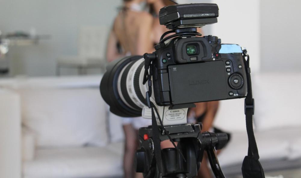 Ο τιμοκατάλογος του πορνό και οι αμοιβές ανάλογα με τη σκηνή