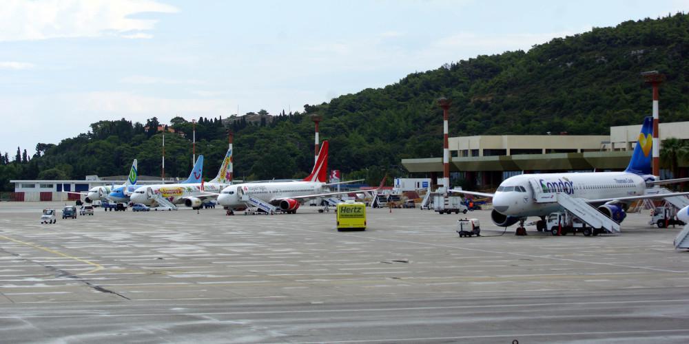 Έσκασε ο κινητήρας αεροσκάφους ενώ εκτελούσε την πτήση Ηράκλειο-Ρόδο