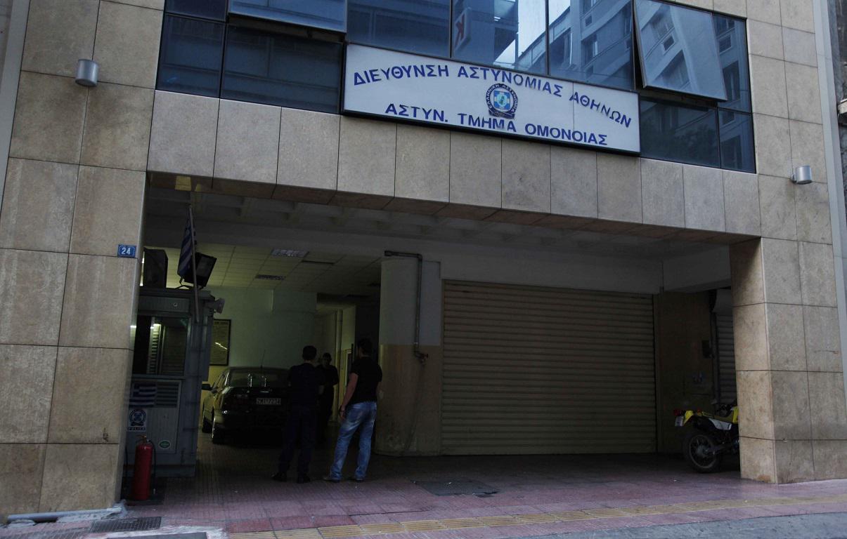 Νεκρός αλλοδαπός μέσα στο Α.Τ. Ομόνοιας