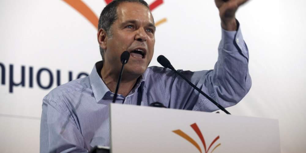 Ο Τζήμερος χτύπησε την Αλεξάνδρα Μπαλού του ΚΚΕ – «Προσπάθησαν να με πνίξουν» δηλώνει ο ίδιος
