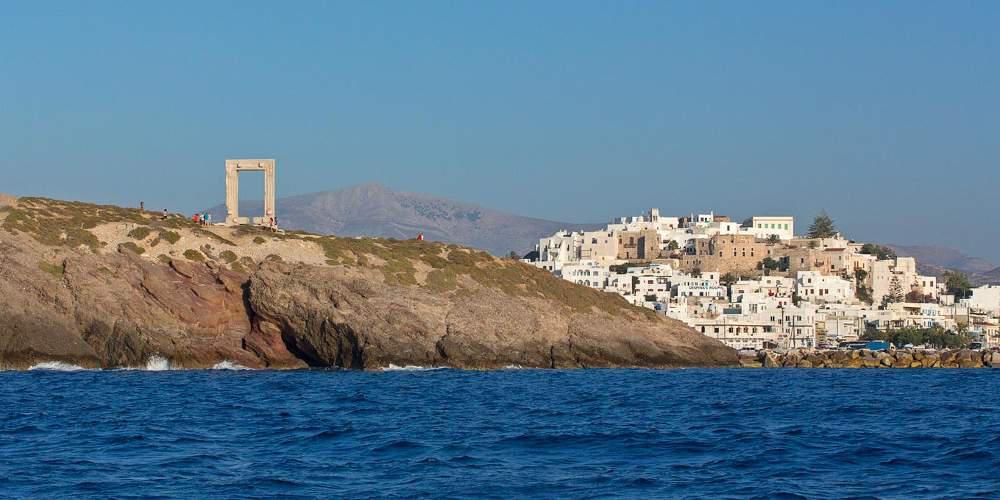 Τέσσερις σοροί σε Νάξο και Πάρο – Δύο παιδιά μεταξύ των νεκρών – Πιθανότατα από ναυάγιο μεταναστών