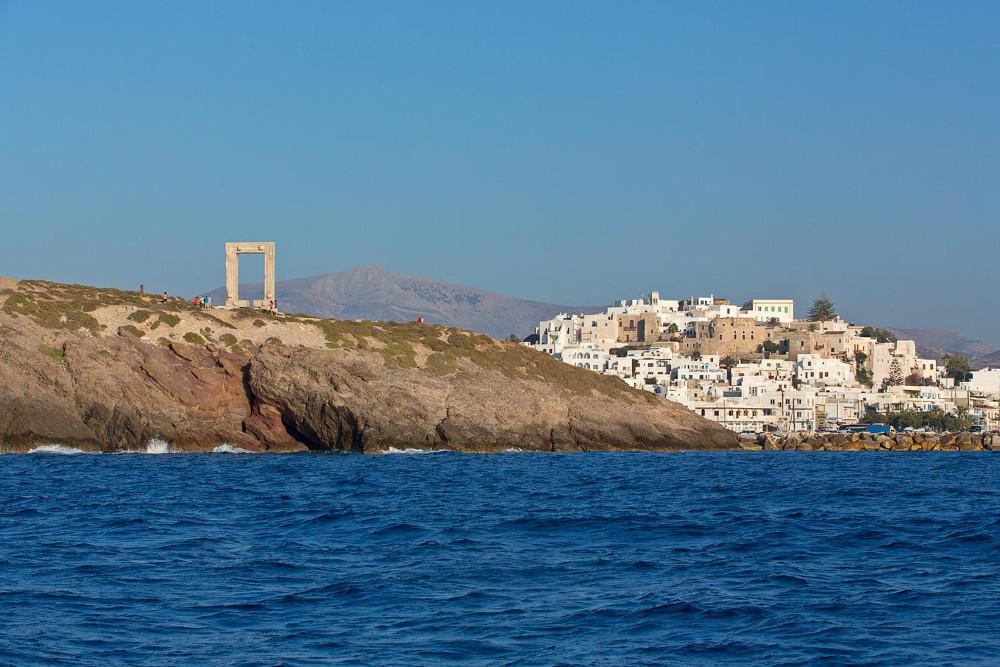 Τέσερις σοροί σε Πάρο και Νάξο