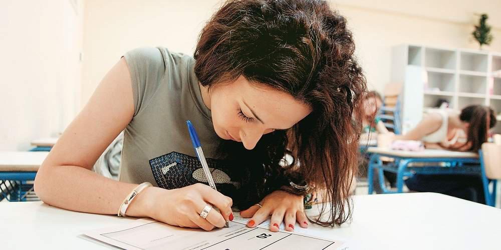 Πανελλήνιες 2017: Δύσκολα Μαθηματικά, ασάφειες και διπλές απαντήσεις στα Αρχαία
