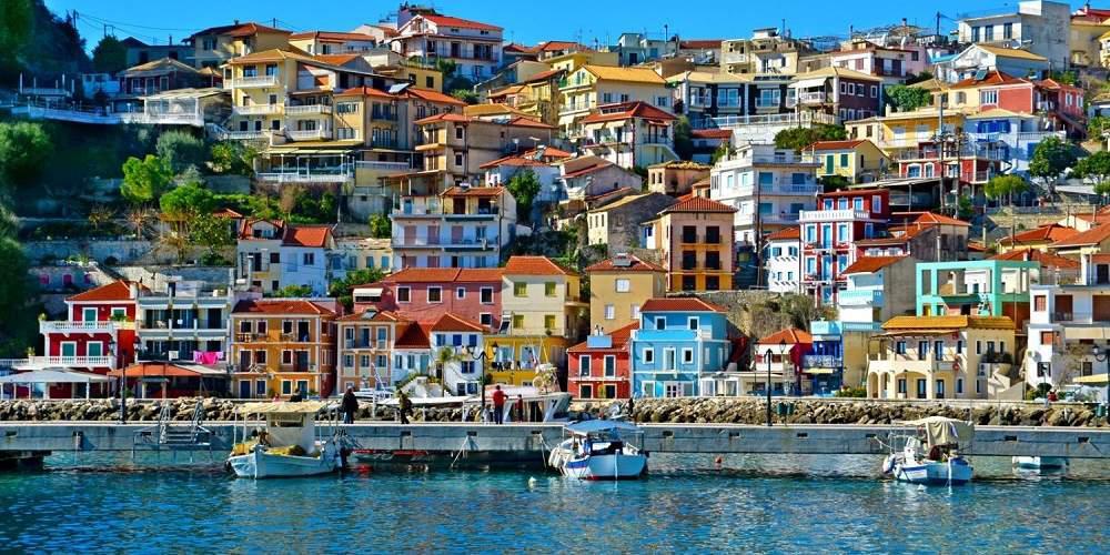Στης Πάργας τα στενά χτυπά του θέρους η καρδιά [εικόνες]