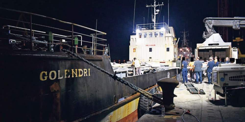 Πλοίο με παράνομο φορτίο στην Κρήτη την ώρα που ο Κουρουμπλής αθωώνει την ΣΕΚΑΠ