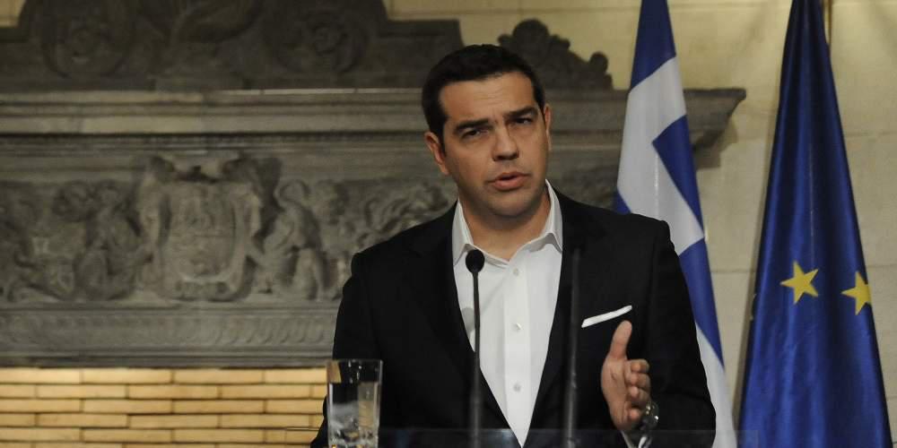 Ο Τσίπρας φέσωσε τη χώρα με 100 δισ. αλλά θέλει να συγκριθεί με Σαμαρά!