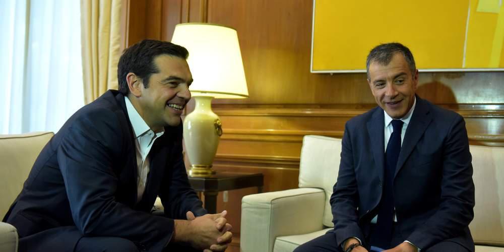 Οι κουτοπονηριές του Μαξίμου μετά το φιάσκο του Eurogroup