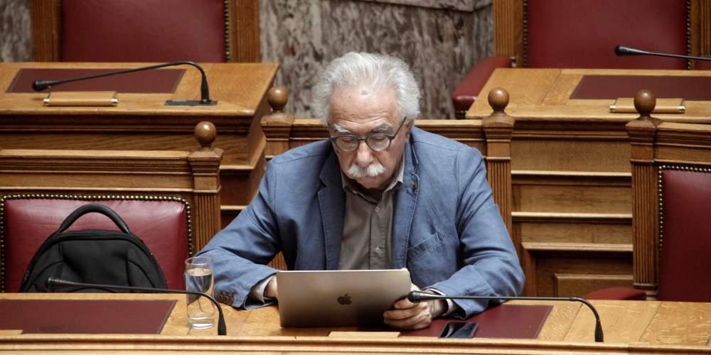 Στο στόχαστρο ο Γαβρόγλου από πρυτάνεις και φορείς για τις αλλαγές στα ΑΕΙ