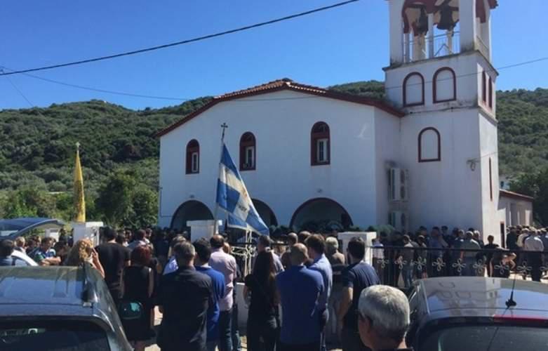 Συγκινητικό «αντίο» στον σμηναγό Νίκο Γρηγορίου στην Αμφιλοχία [εικόνες]