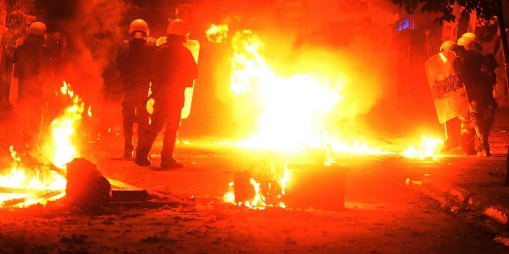Οι μολότοφ «καίνε» το σχέδιο αναβάθμισης της οδού Τοσίτσα: Τέλος τα έργα λόγω επεισοδίων