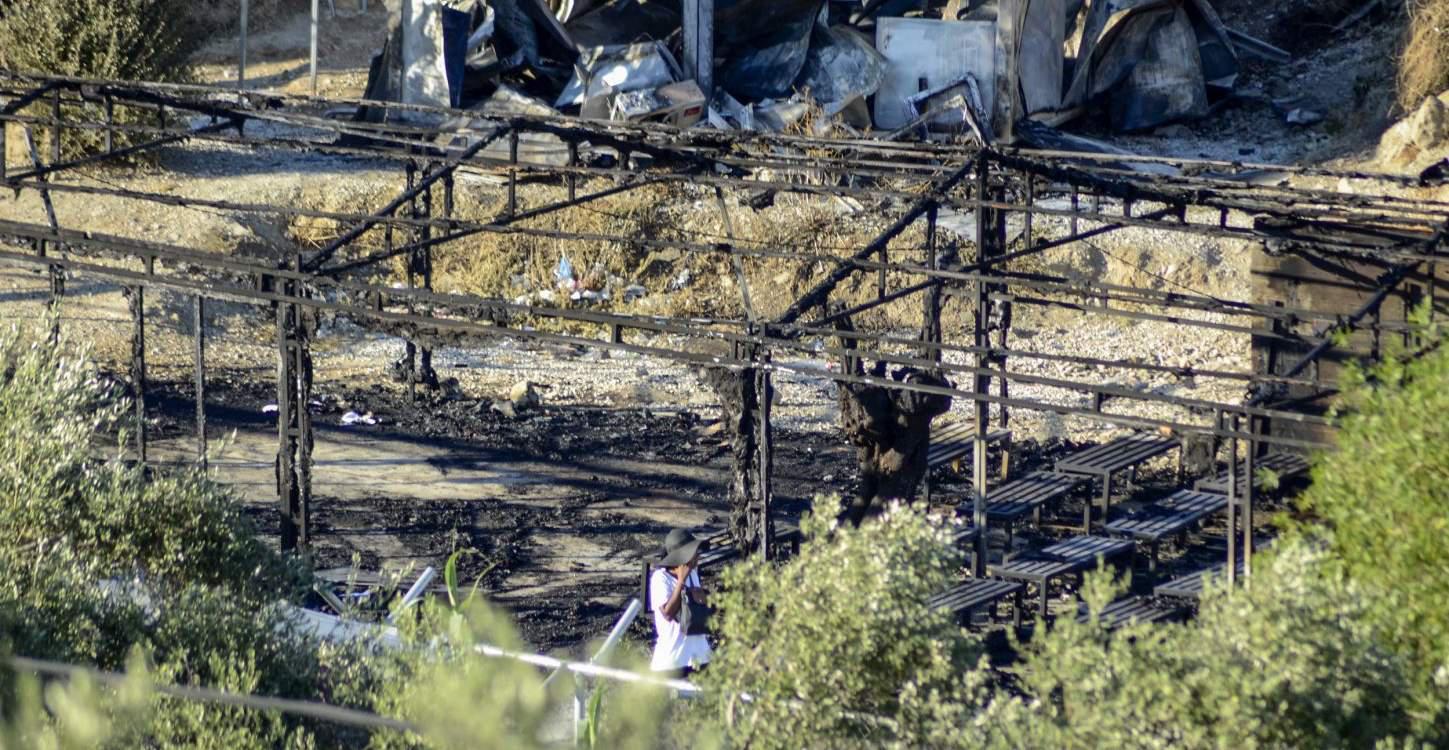 Η περίεργη εξέγερση στη Μόρια και οι «χρήσιμες» εικόνες χάους
