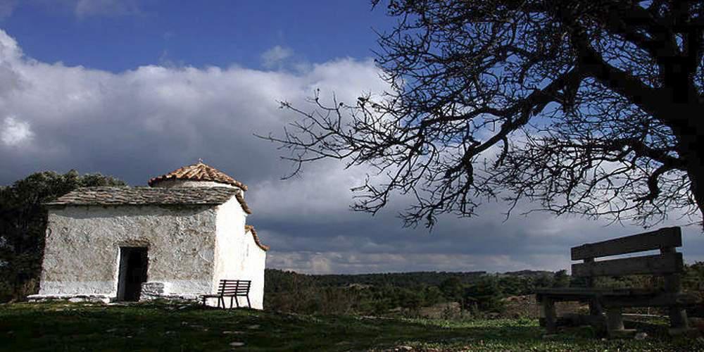 Έκλεψαν παγκάρι από παρεκκλήσι στην Κατερίνη